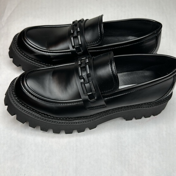 Steve Madden Black Loafers - Picture 2 of 6